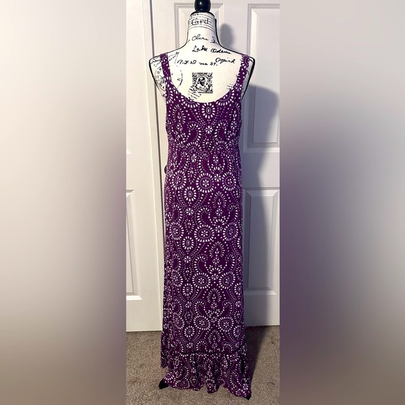 Soma Soft Jersey Tiered Hem Sleeveless Maxi Dress Serenata Eyelet Henna Plum - Picture 8 of 16